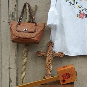 The Sak Carmel Brown Large Leather Shoulder Bag.